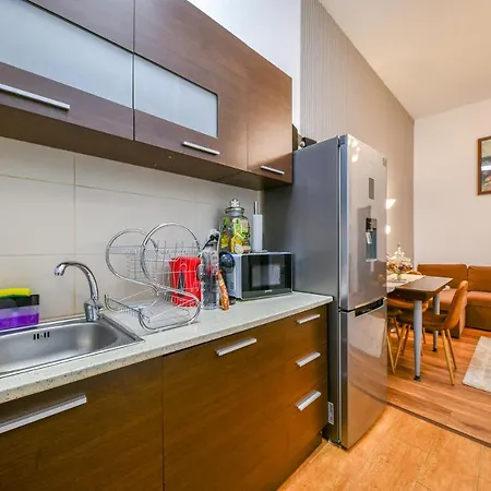 Glam * كلوج-نابوكا