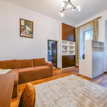 Glam * كلوج-نابوكا